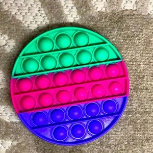 A multi color circular popit!